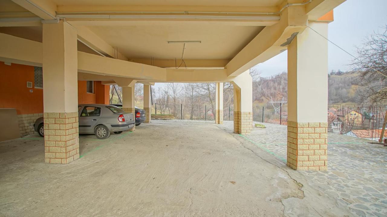 Vila Muntii Bucegi & Spa Bran  Exterior photo